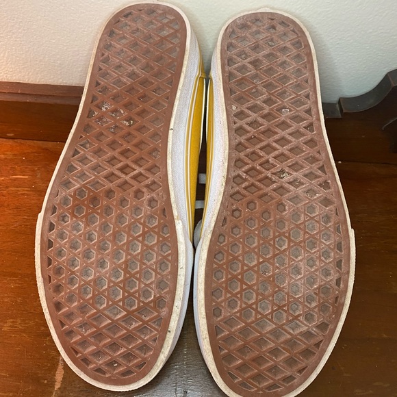 Yellow Vans - Picture 2 of 8